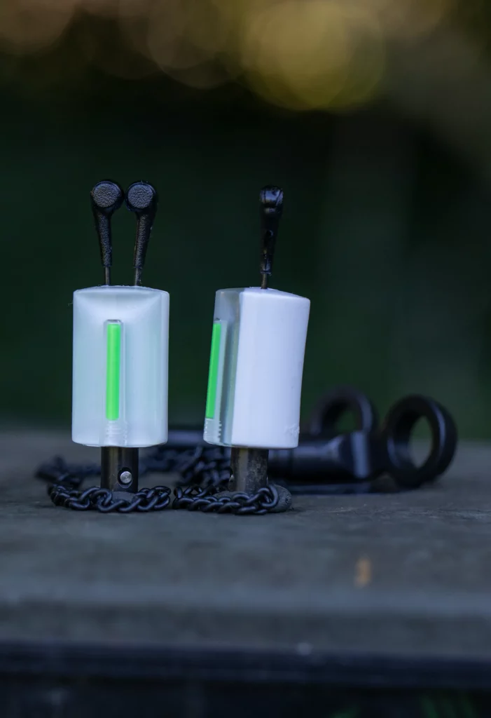 Introducing the Black & Whites Bobbins